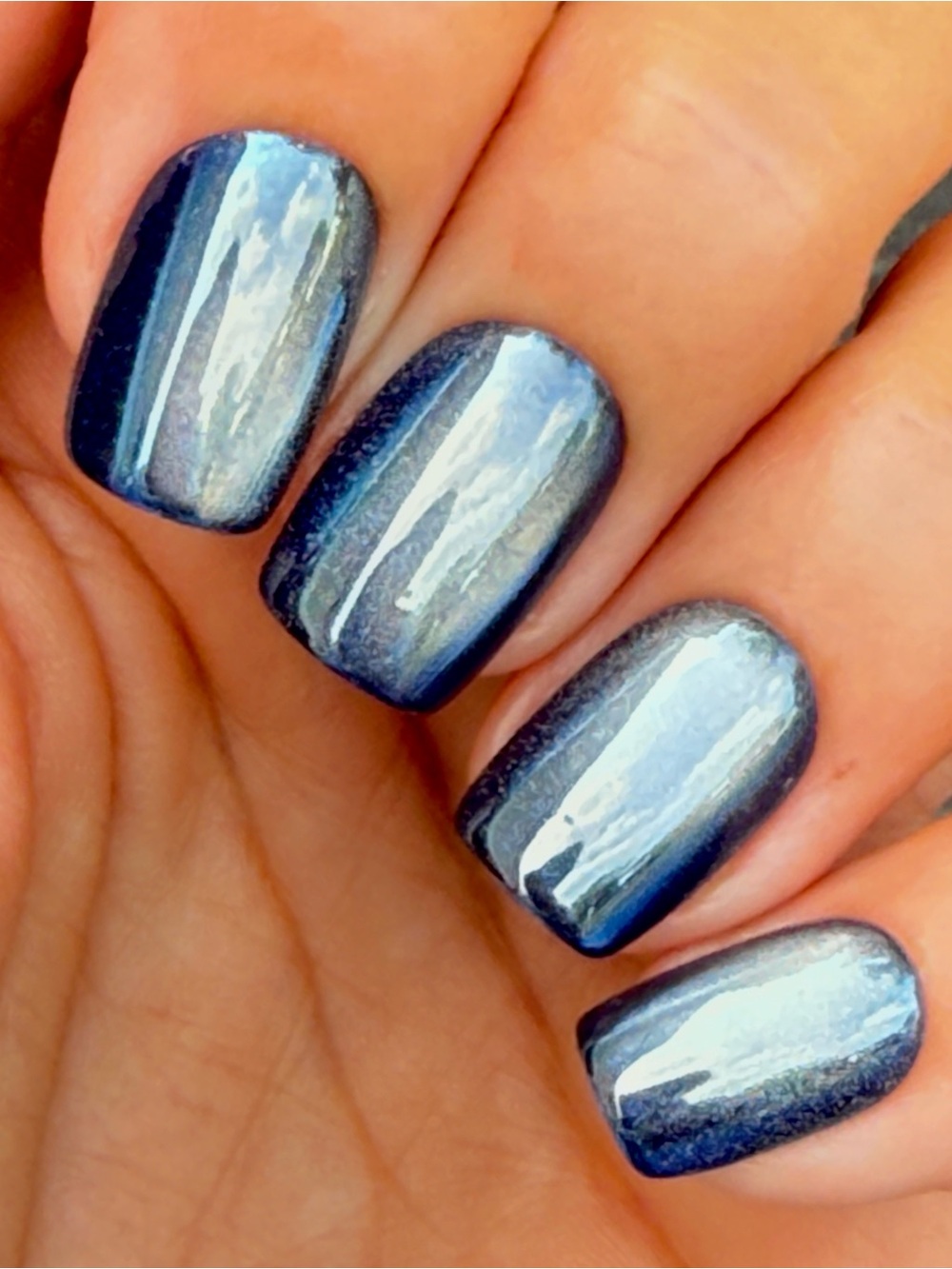 🚨New Release Red Aspen Holo Cat Eye Press-On Nails — Shimmering Blue